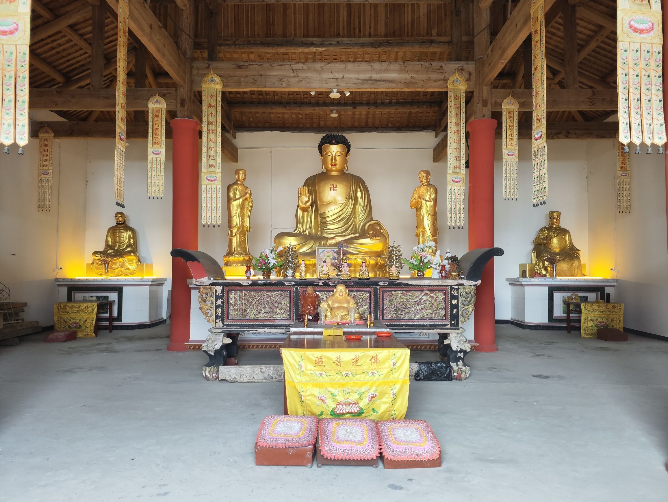南峰寺实景照片