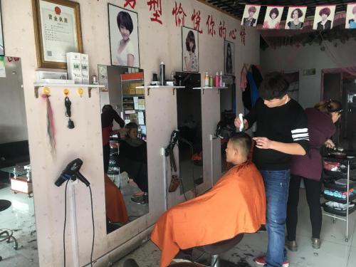 国韩剪约(合欢花园店)门店外观