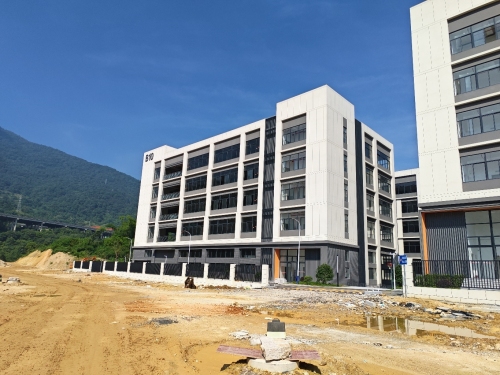 中关村·领创智谷产业园B10幢实景图